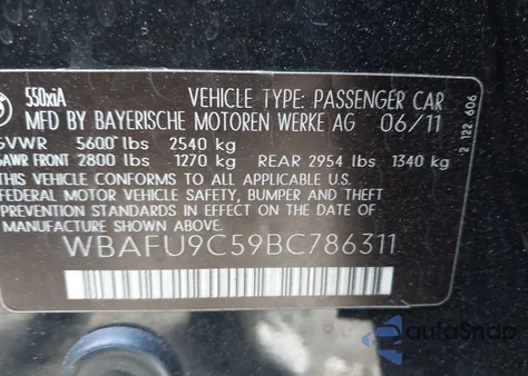 2011 BMW 550I xDrive z USA, uszkodzony, nr VIN WBAFU9C59BC786311